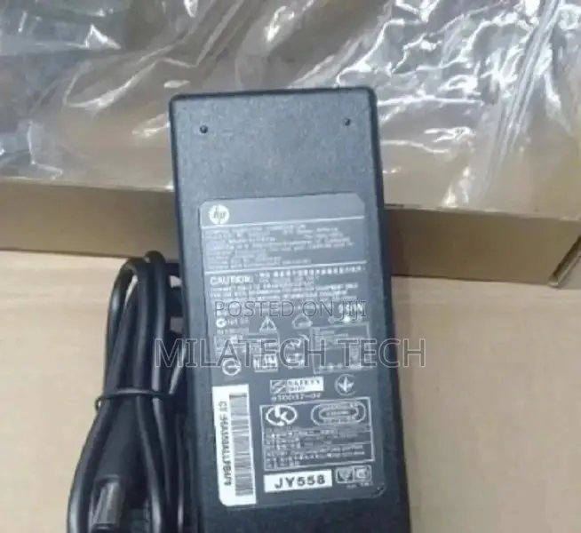 HP Big Pin 90watts Adapter