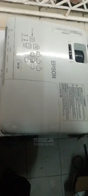 EPSON Eb- S31 Projector Ex-Uk Type