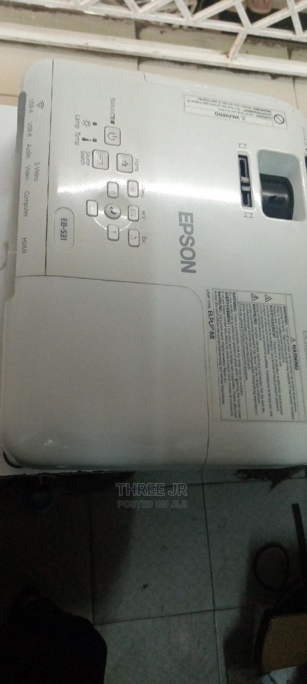 EPSON Eb- S31 Projector Ex-Uk Type - thumbnail 3