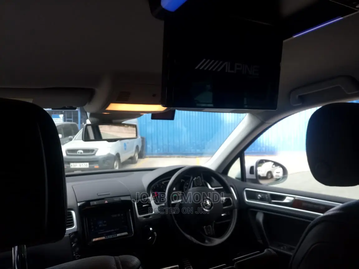 Volkswagen Touareg Hybrid 2013 Silver