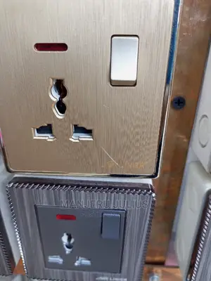 Executive Single Socket