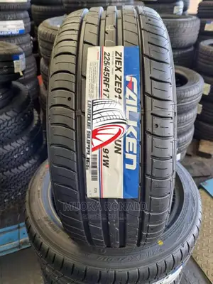 225/45r17 Falken Tyre