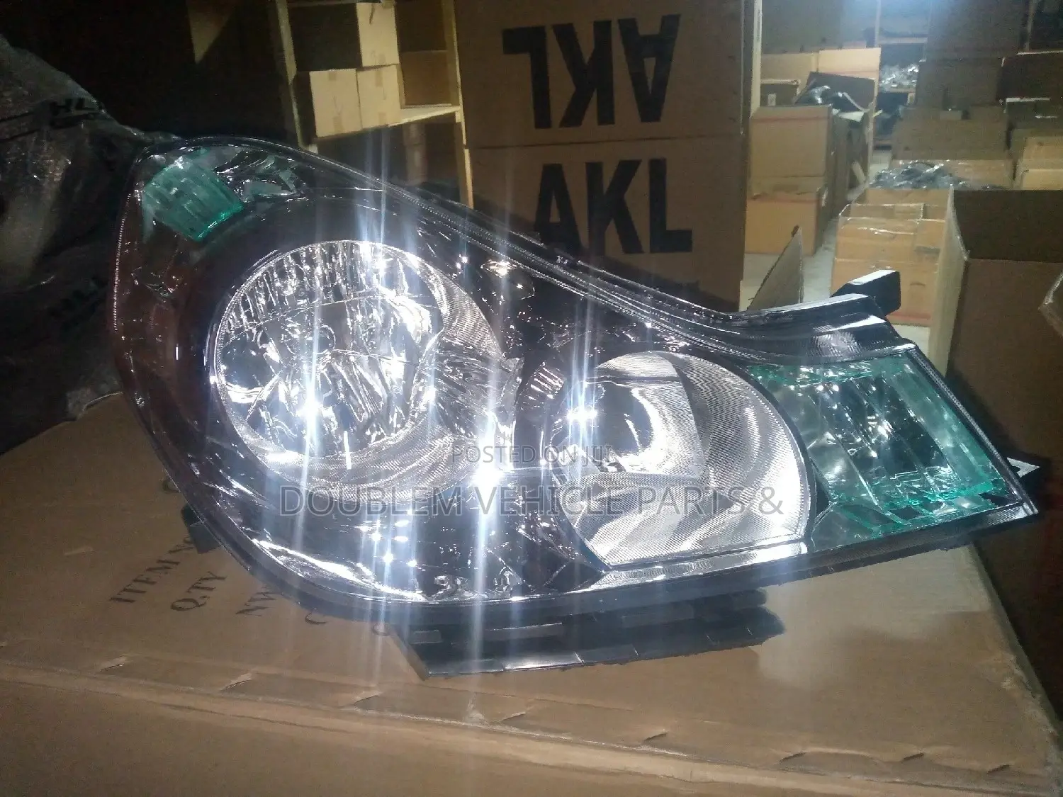 Headlamp Nissan Y12 2 Round