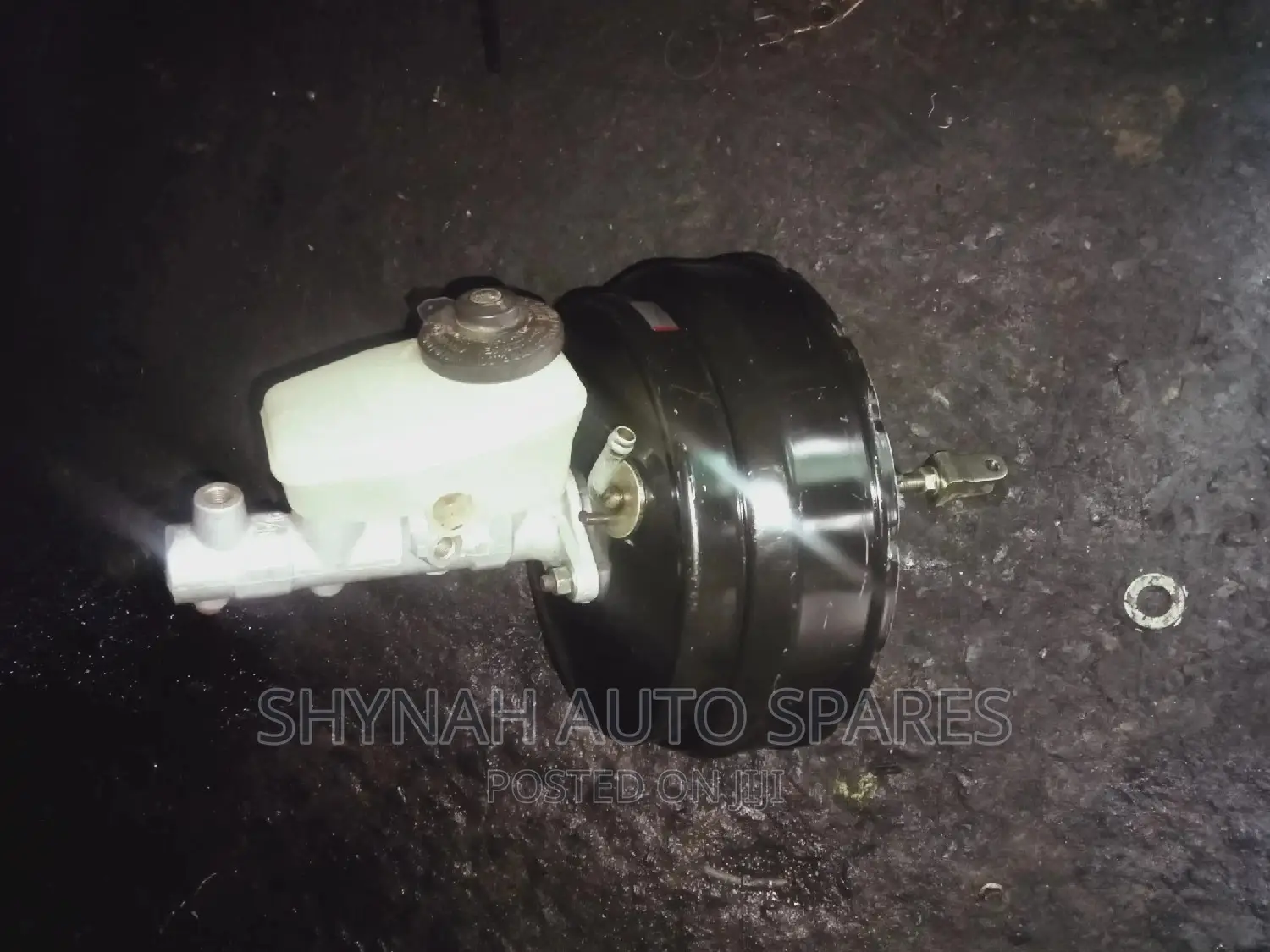 Brake Master Cylinder and Booster Toyota Harrier Old Model
