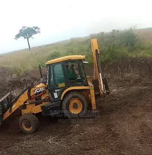 JCB 3DX Backhoe Loader for Hire at 4500 Per Hour