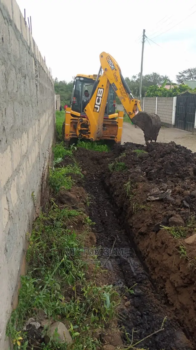 JCB 3DX Backhoe Loader for Hire at 4500 Per Hour in Malindi Rental