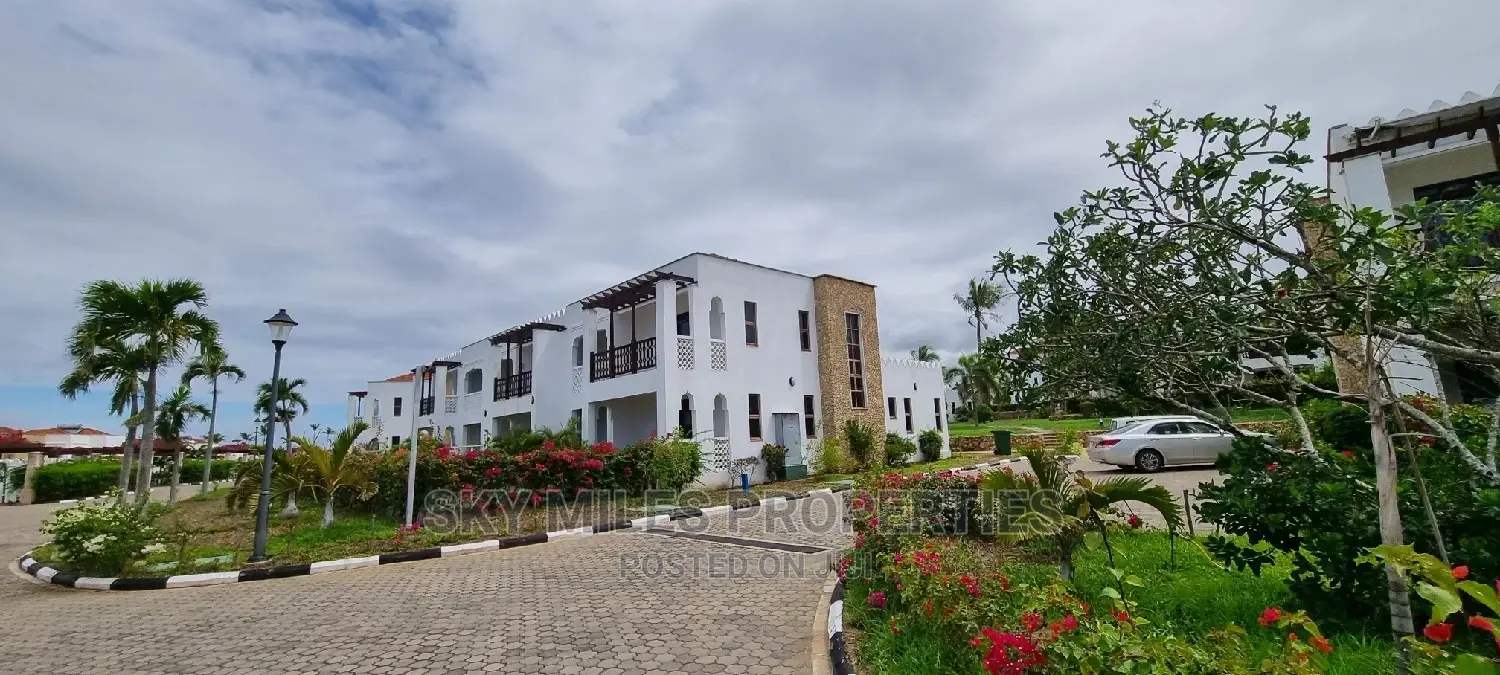 3bdrm Townhouse/Terrace in Sultan, Kikambala for Rent