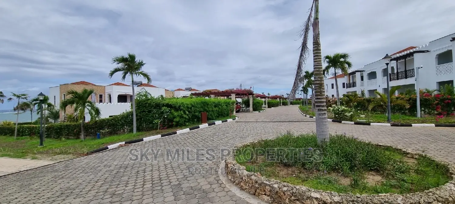 3bdrm Townhouse/Terrace in Sultan, Kikambala for Rent