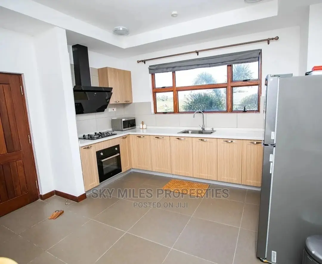 3bdrm Townhouse/Terrace in Sultan, Kikambala for Rent