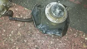 Front Hub Prado 95