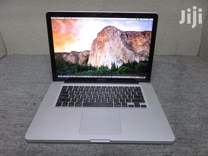 Laptop Apple MacBook Pro 4GB Intel Core i5 HDD 500GB