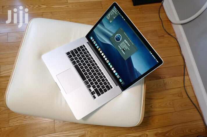 Laptop Apple MacBook Pro 4GB Intel Core i5 HDD 500GB