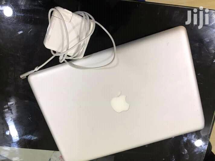 Laptop Apple MacBook Pro 4GB Intel Core i5 HDD 500GB