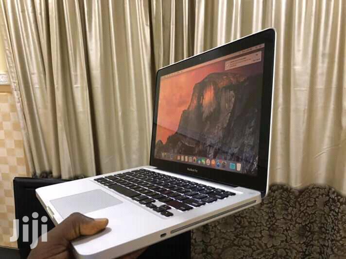 Laptop Apple MacBook Pro 4GB Intel Core i5 HDD 500GB