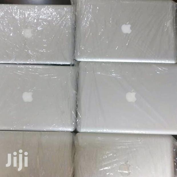 Laptop Apple MacBook Pro 4GB Intel Core i5 HDD 500GB - main view