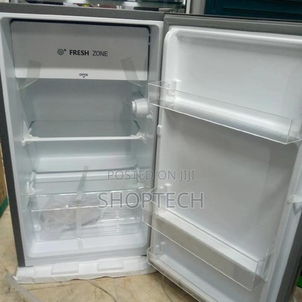 92 Litres Roch Refrigerator. - thumbnail 2