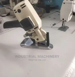 Fabric/Cloth Cutting Machine