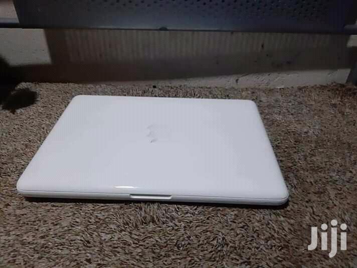 Laptop Apple MacBook 4GB Intel Core 2 Duo HDD 320GB