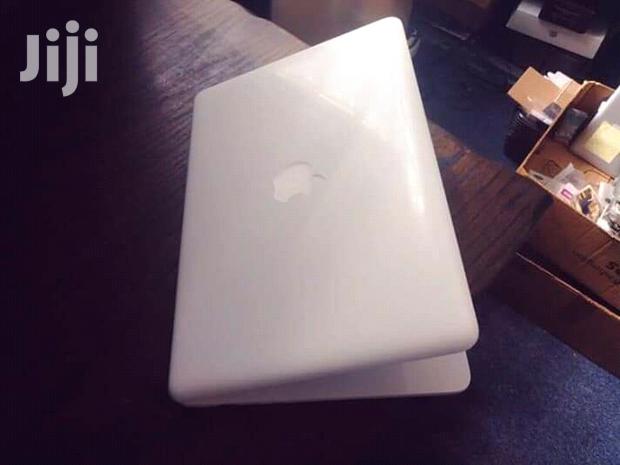 Laptop Apple MacBook 4GB Intel Core 2 Duo HDD 320GB