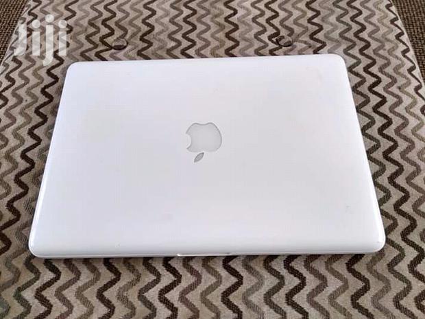 Laptop Apple MacBook 4GB Intel Core 2 Duo HDD 320GB - thumbnail 3