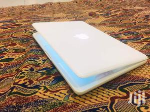 Laptop Apple MacBook 2GB Intel Core 2 Duo HDD 320GB