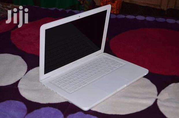 Laptop Apple MacBook 4GB Intel Core 2 Duo HDD 320GB - thumbnail 2