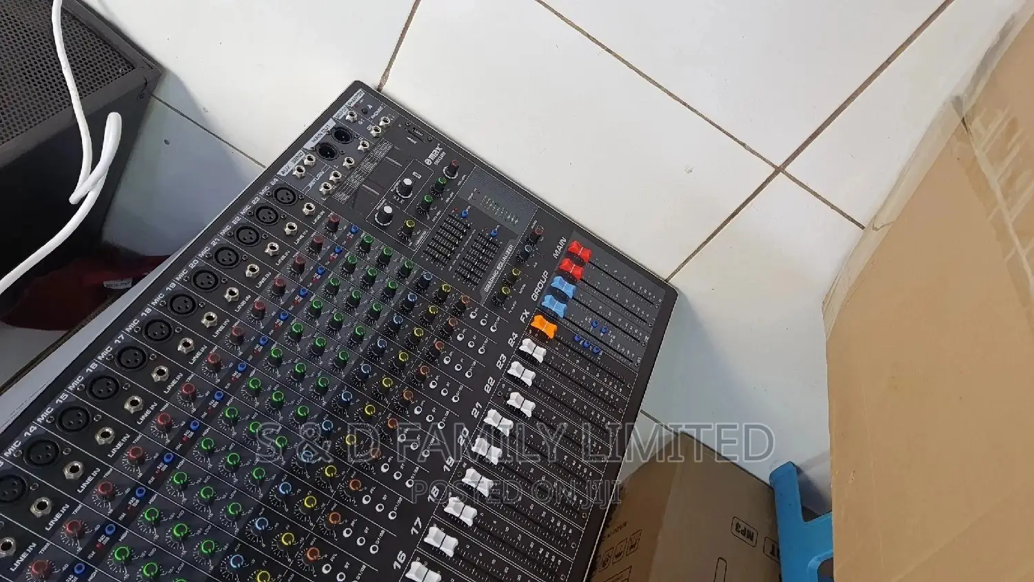 Max Smx 24 Channels Plain Mixer