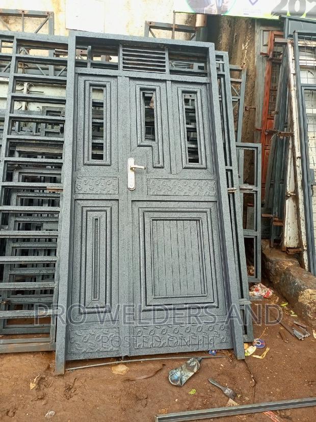 Beautiful Steel Maindoor - thumbnail 2