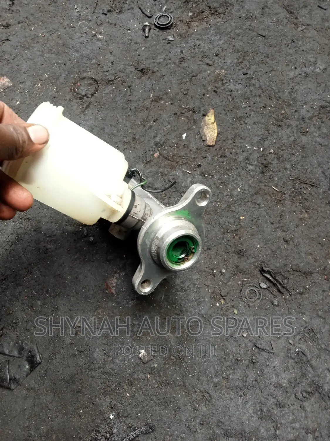 Brake Master Cylinder Mitsubishi Lancer