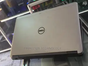 Laptop Dell Latitude E7240 4GB Intel Core i5 SSD 128GB