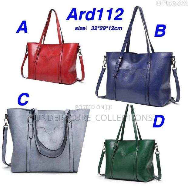 Ladies Handbag - thumbnail 2