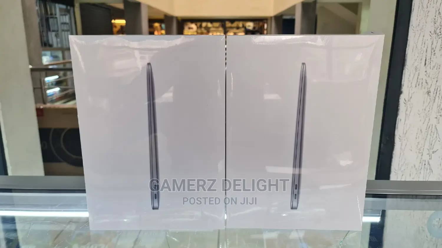 New Laptop Apple MacBook Air 8GB Intel Core I5 SSD 256GB