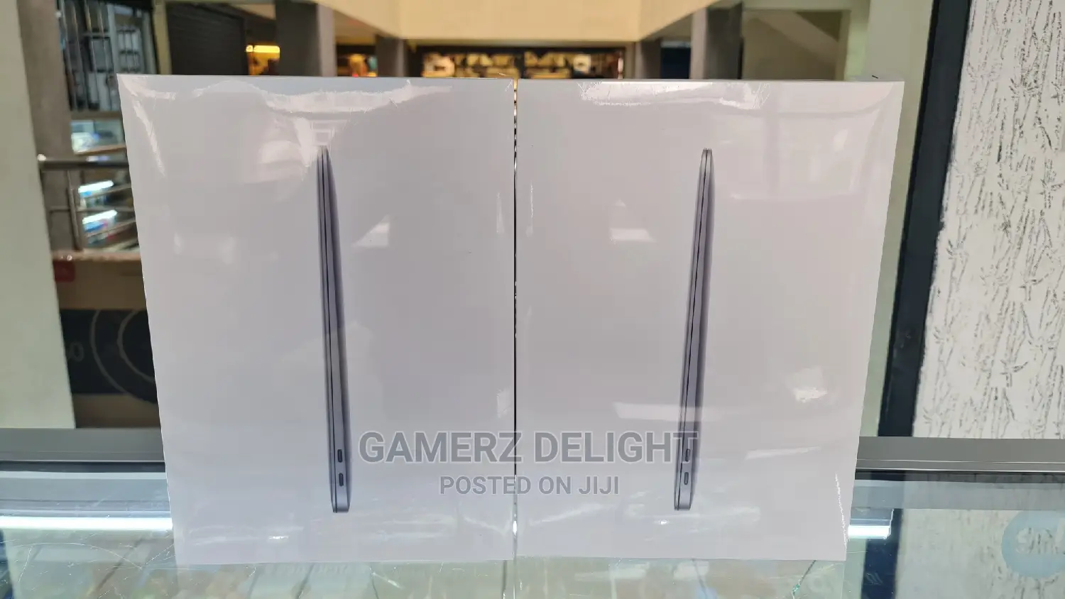 New Laptop Apple MacBook Air 8GB Intel Core I5 SSD 256GB
