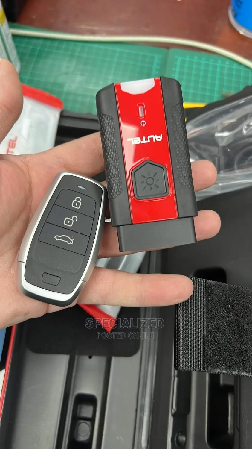 Autel Maxiim KM100 Car Immobilizer Programer Key Generator