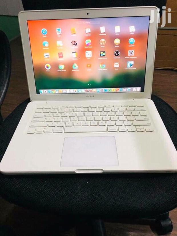 Laptop Apple MacBook 4GB Intel Core 2 Duo HDD 320GB