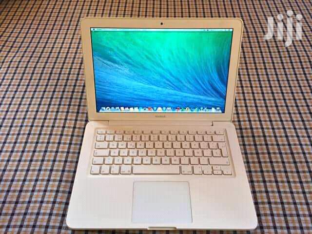 Laptop Apple MacBook 4GB Intel Core 2 Duo HDD 320GB
