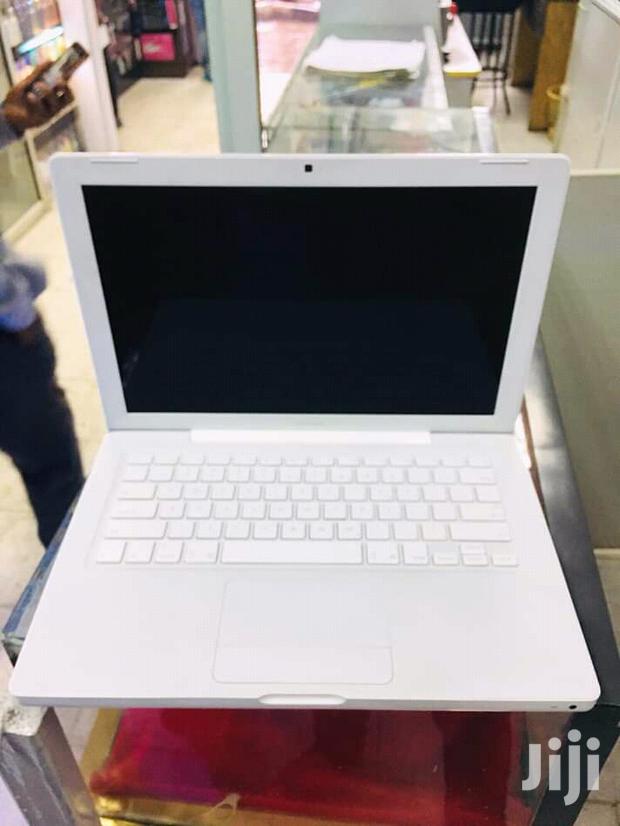 Laptop Apple MacBook 4GB Intel Core 2 Duo HDD 320GB - thumbnail 2