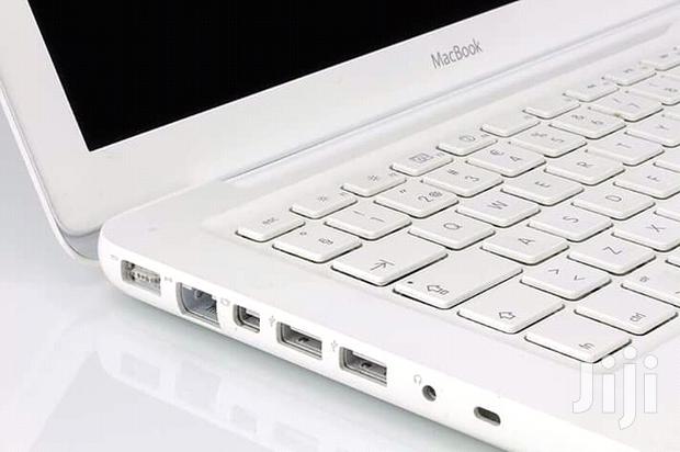 Laptop Apple MacBook 4GB Intel Core 2 Duo HDD 320GB - thumbnail 3