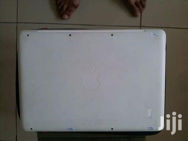 Laptop Apple MacBook 4GB Intel Core 2 Duo HDD 320GB - thumbnail 3