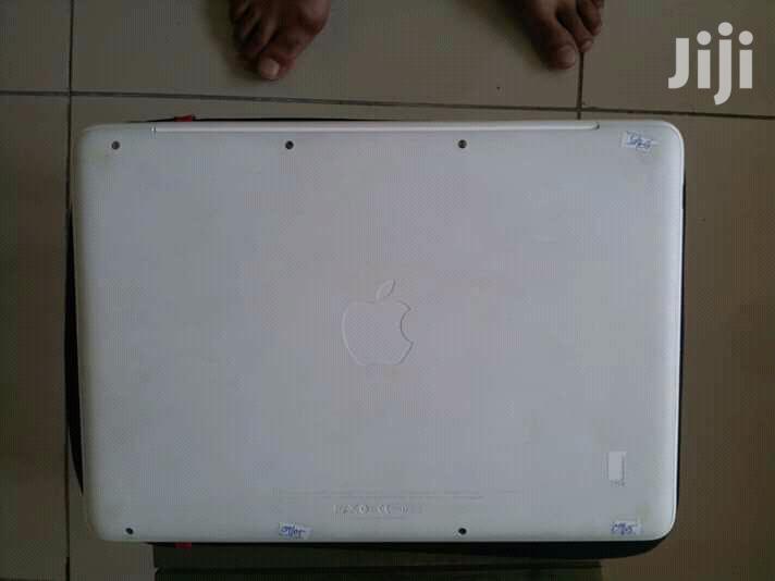 Laptop Apple MacBook 4GB Intel Core 2 Duo HDD 320GB