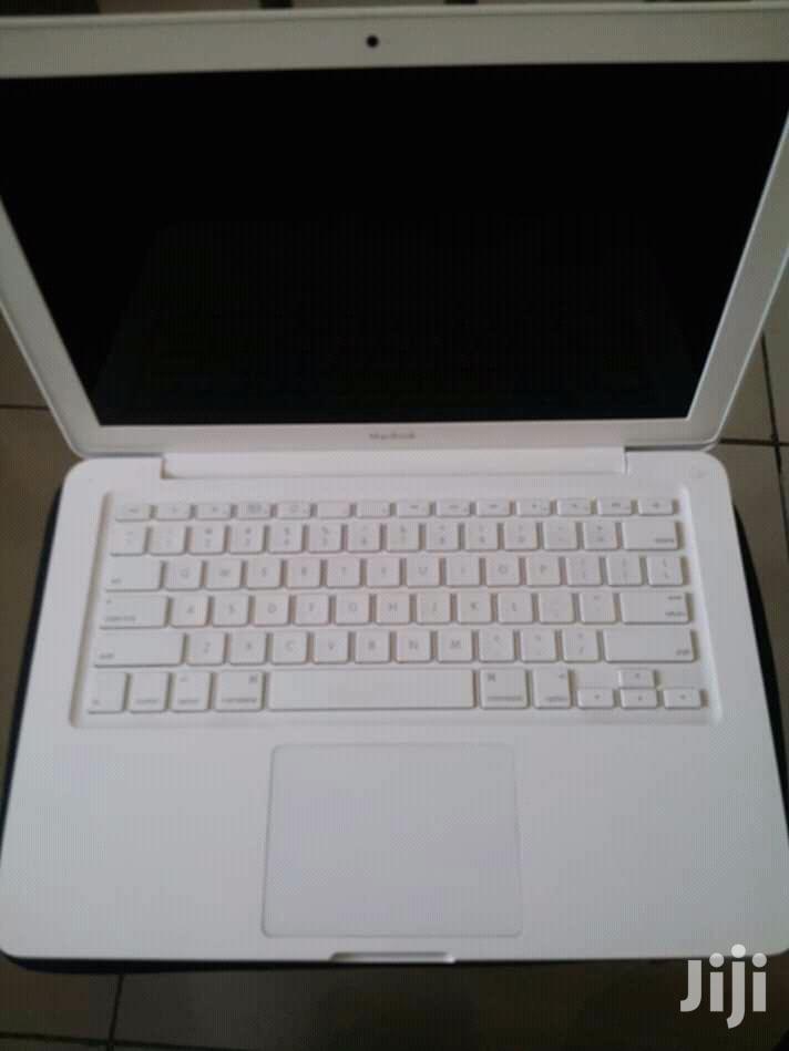 Laptop Apple MacBook 4GB Intel Core 2 Duo HDD 320GB