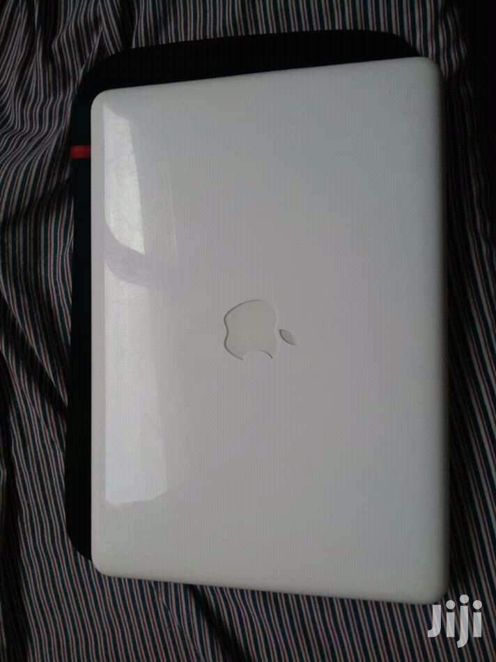 Laptop Apple MacBook 4GB Intel Core 2 Duo HDD 320GB