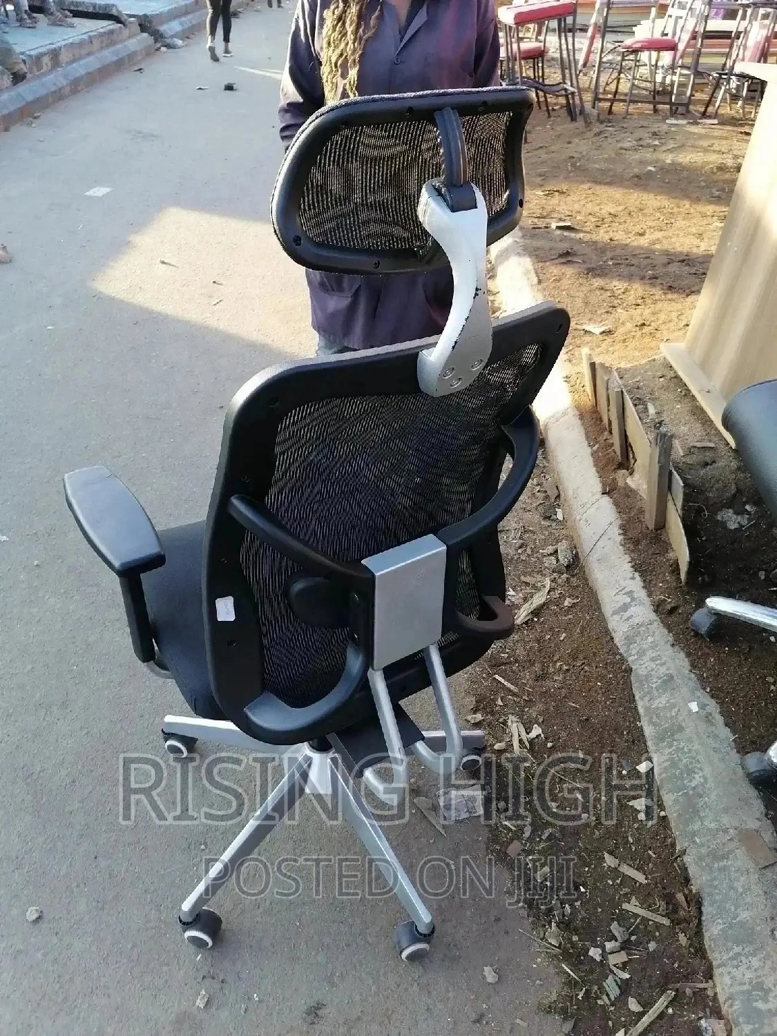 Ergonomic Office Chair With Very Good Back Support