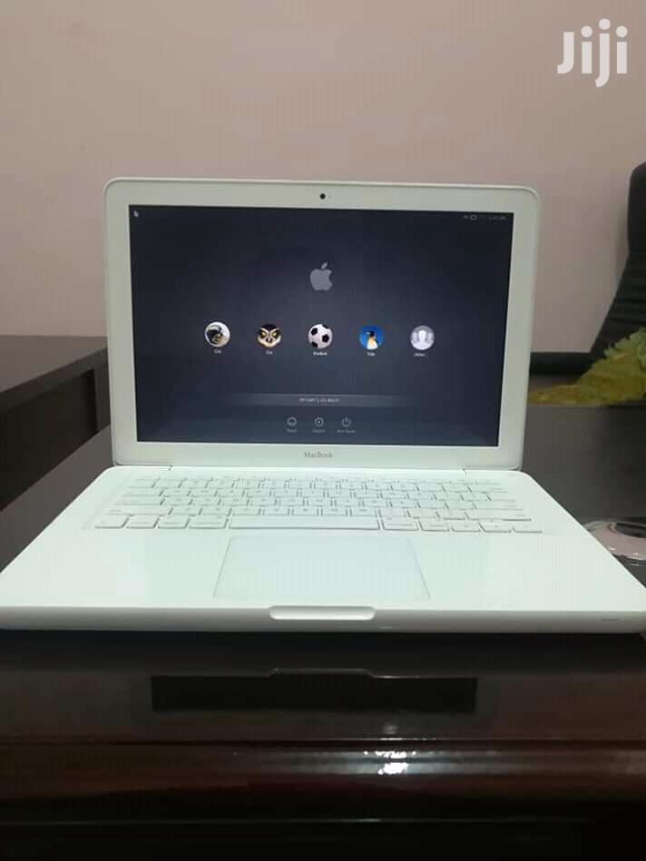 Laptop Apple MacBook 4GB Intel Core 2 Duo HDD 320GB