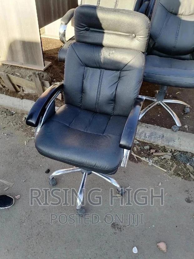 Supreme Quality Executive Office Chairs