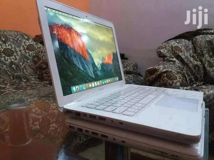 Laptop Apple MacBook 4GB Intel Core 2 Duo HDD 320GB