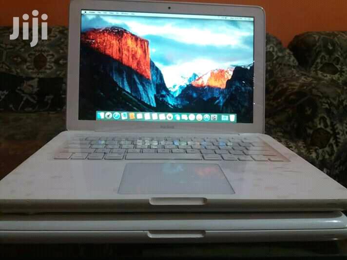 Laptop Apple MacBook 4GB Intel Core 2 Duo HDD 320GB
