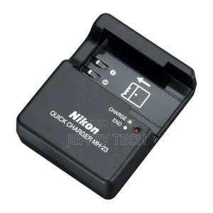 Nikon D40 Charger - thumbnail 2