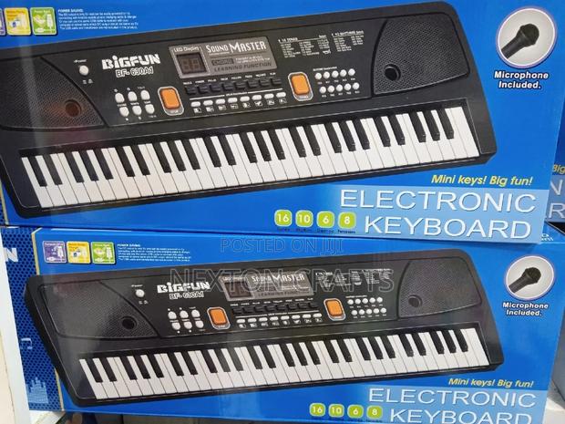 Electronic Keyboard Piano - thumbnail 2
