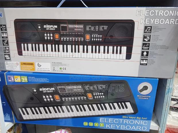Electronic Keyboard Piano - thumbnail 5